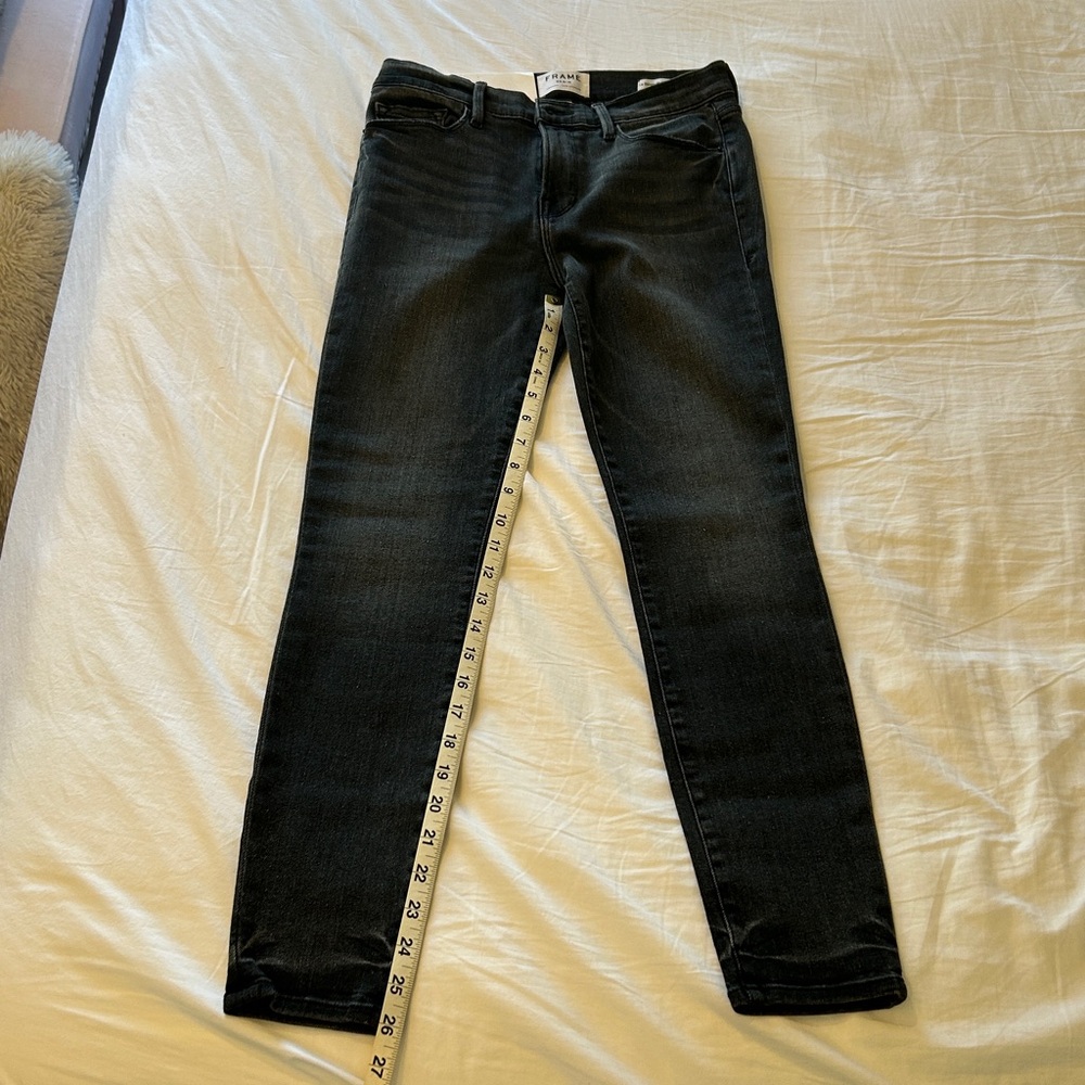 (NWT) Frame Women’s Jeans Size 29 Le Skinny De Jeanne Crop. Color: Jackson Peak